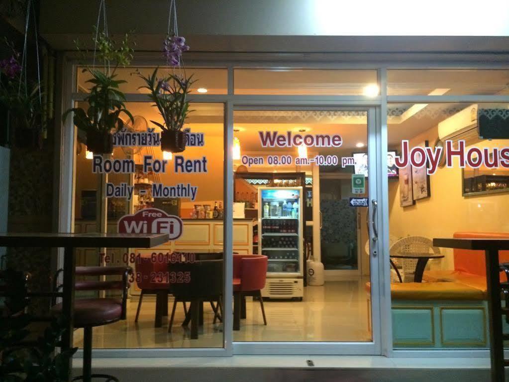 Joy House Jomtien Beach Exterior photo